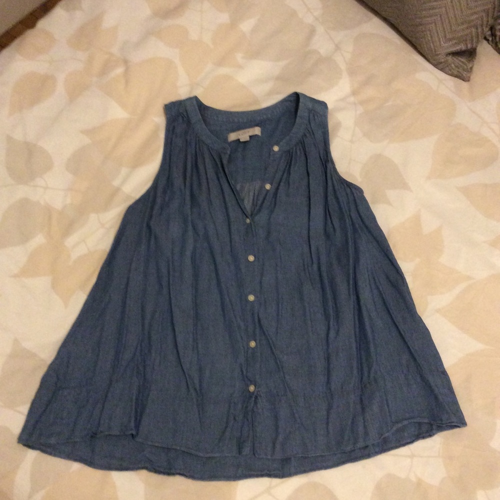 LOFT Chambray Sleeveless Swing Top, M